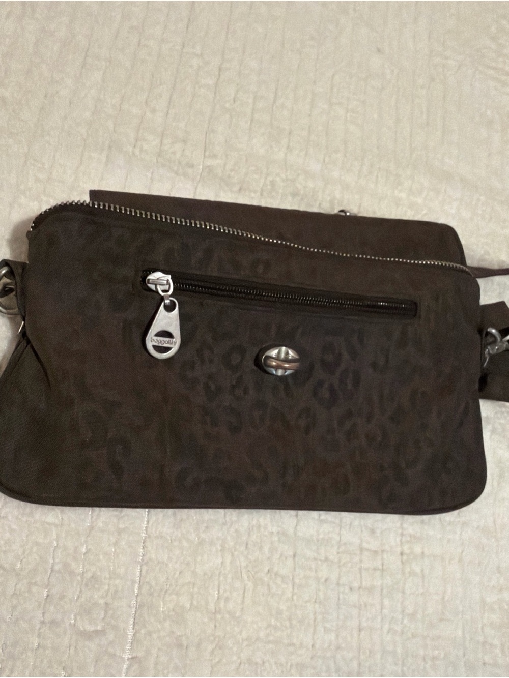 Baggallini Nylon Small Shoulder Bag Grey Purse Turn Lock Adjustable Detach Strap